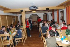 Speisesaal im Jugendferienheim Adler in St. Ulrich am Pillersee